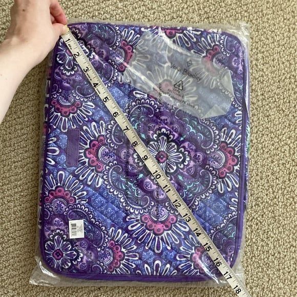 NEW Vera Bradley Floral Laptop Sleeve in Lilac Tapestry RARE SEALED - Picture 4 of 7